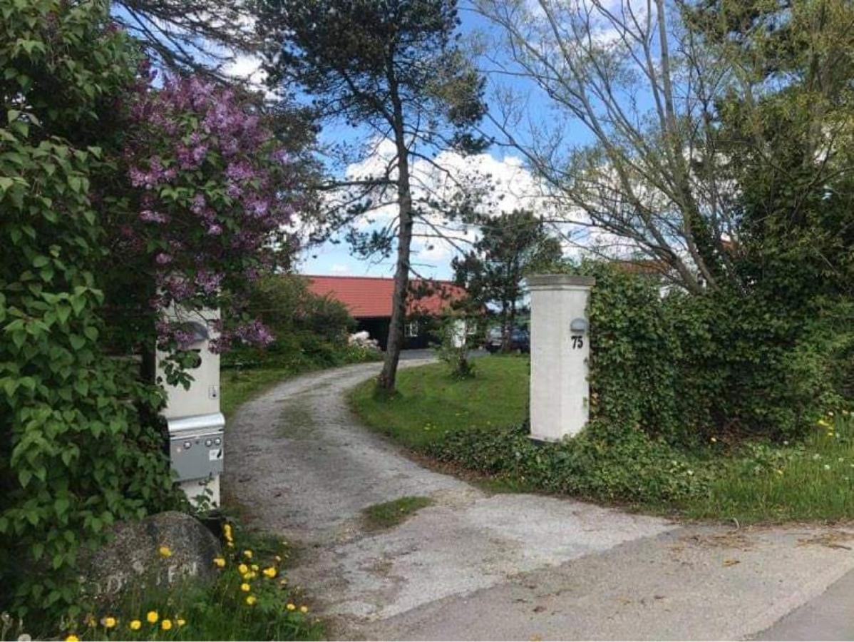 Apartamento Country-living With A Lovely View And Own Terrace, Entrance And Parking